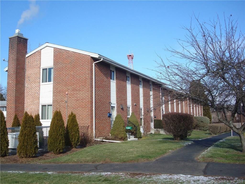 Property Photo: 80 County Street 5F CT 06851