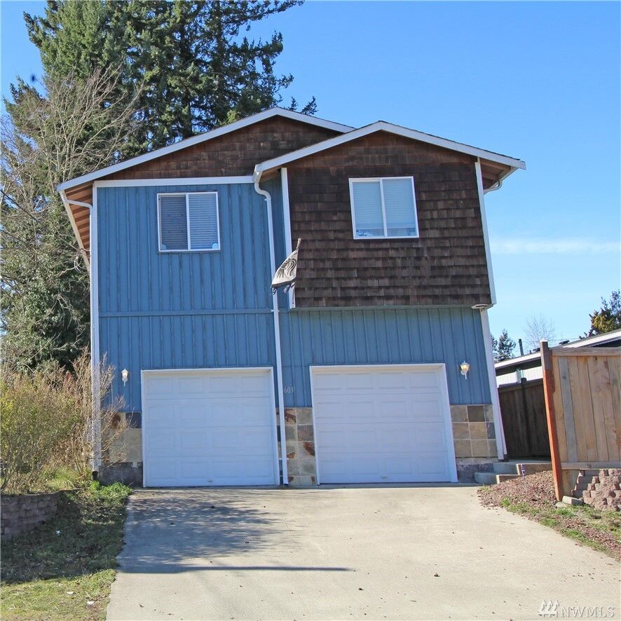 Property Photo:  603  Charlotte Avenue W  WA 98312 