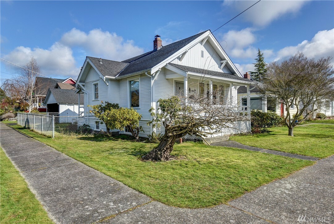 Property Photo:  2824 NW 75th St  WA 98117 