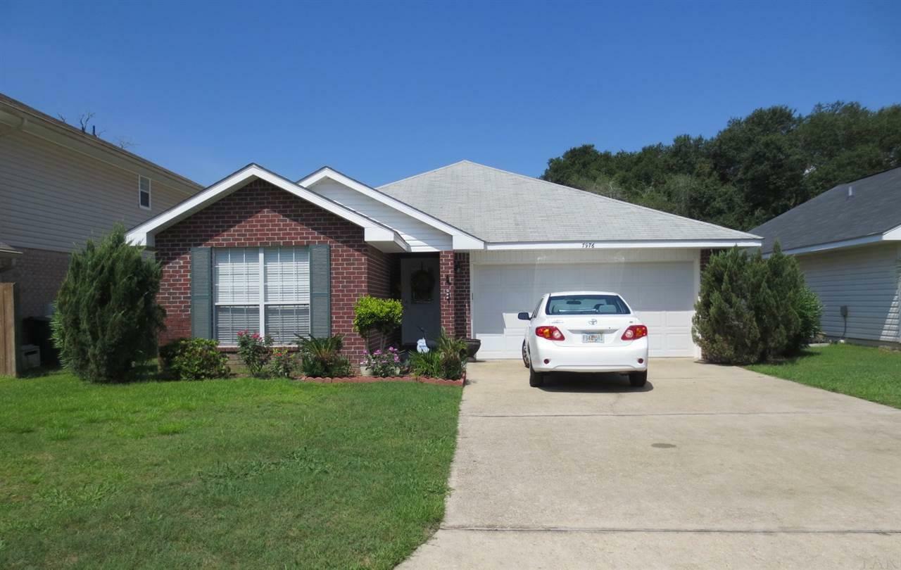 Property Photo:  7976 Cayenne Way  FL 32526 