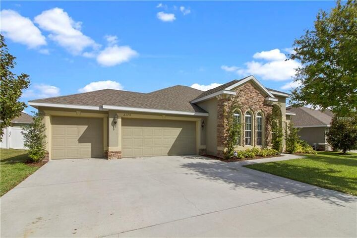 Property Photo: 2179 Black Bird Way FL 32703