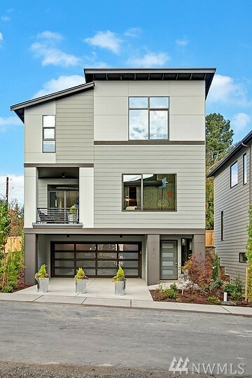 Property Photo: 17802 19th Ave W 15 WA 98037