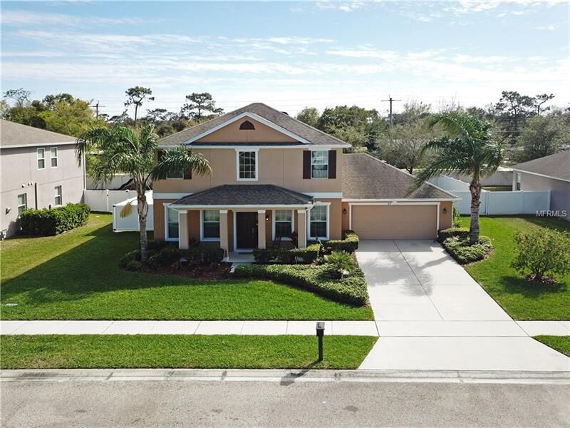 Property Photo:  417 Skyview Place  FL 32766 