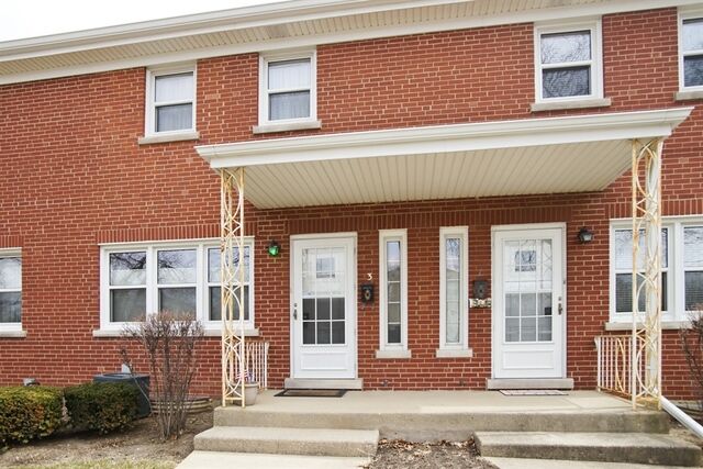 Property Photo:  3 Home Avenue  IL 60068 
