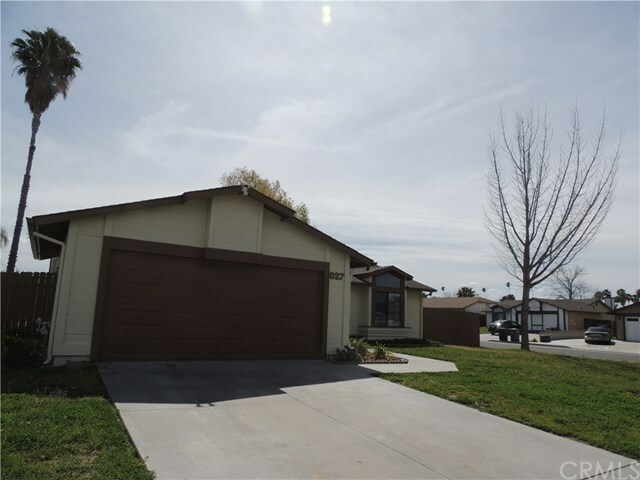 Property Photo: 627 Coolidge Avenue CA 92543