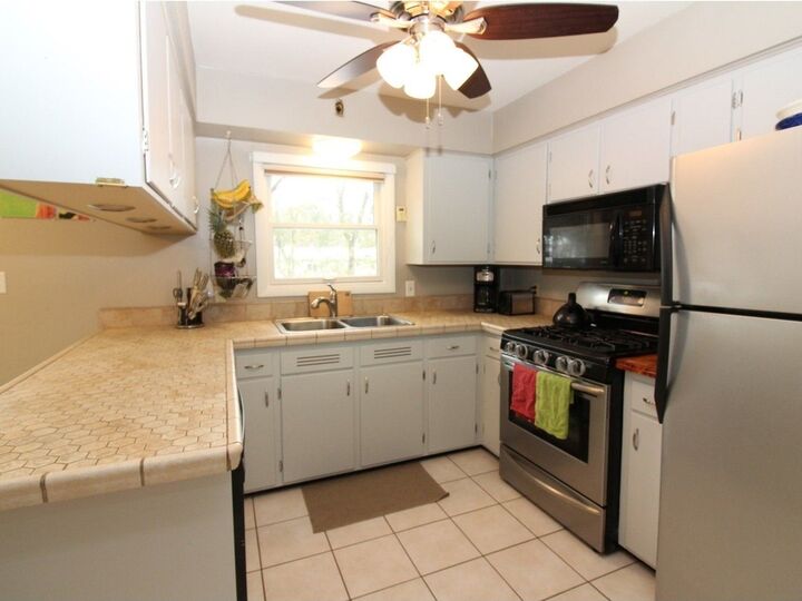 Property Photo: 90 Suburban Square VT 05403