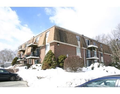 Property Photo:  100 Pemberton St 17  MA 01826 