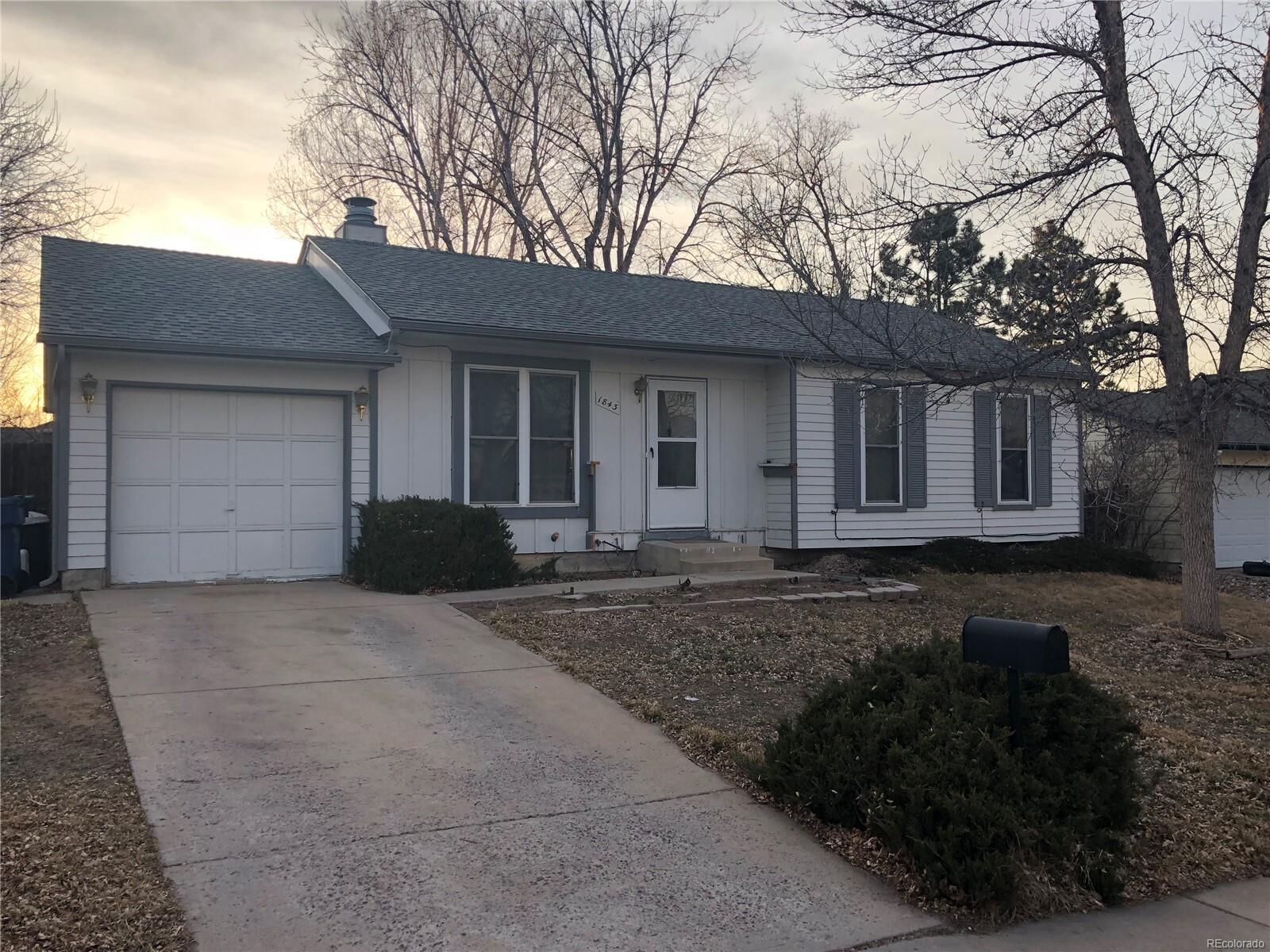 Property Photo: 1843 South Uravan Street CO 80017