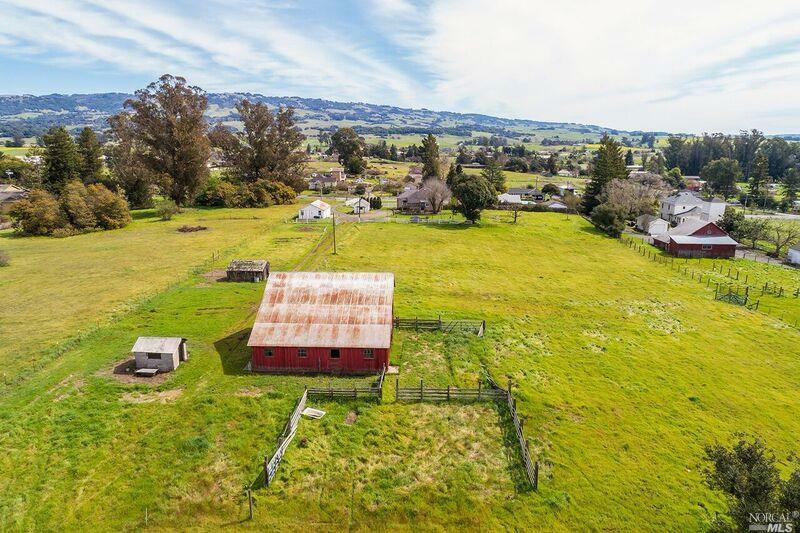 Property Photo:  8589 Petaluma Hill Road  CA 94951 