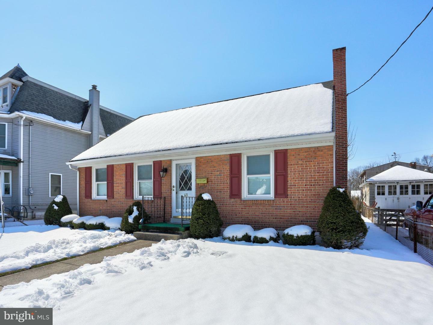 Property Photo: 48 N Grant Street PA 17545