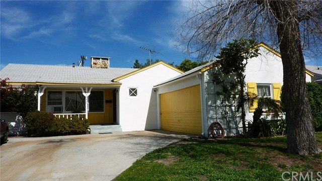 Property Photo:  8648 Morehart Avenue  CA 91352 