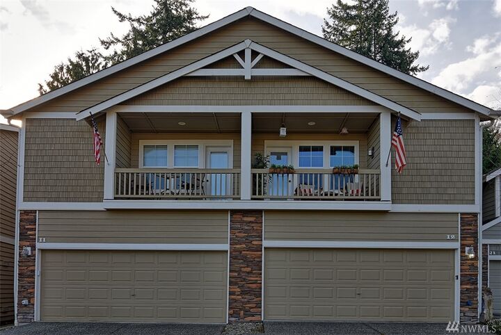 Property Photo: 5300 Glenwood Ave I-2 WA 98203