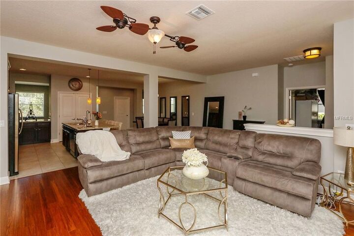 Property Photo:  11318 Ravinia Park Boulevard  FL 33625 