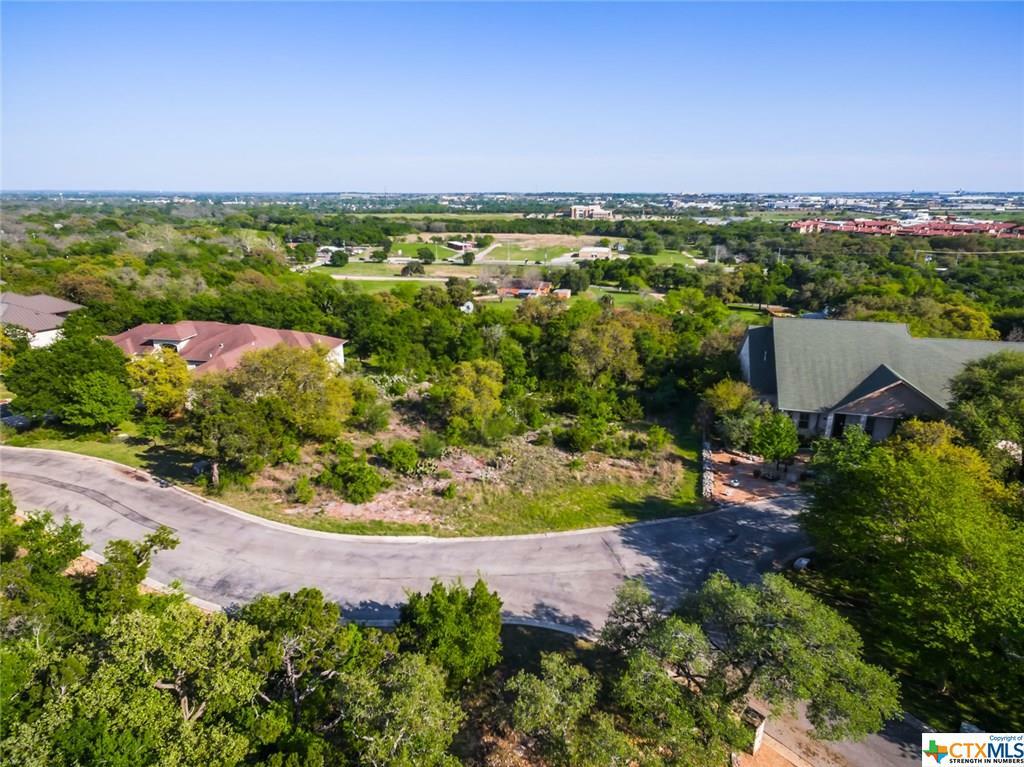 Property Photo: 9 Greenpointe TX 78666