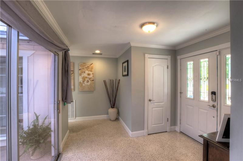 Property Photo:  2201 71st Avenue N  FL 33702 