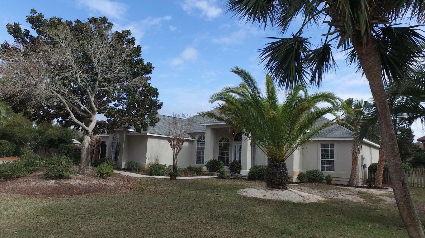 Property Photo: 1908 Rue La Fontaine FL 32566