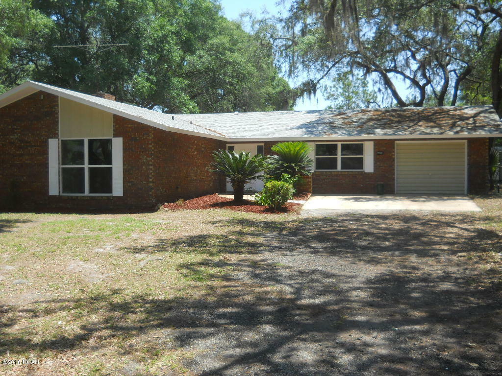 Property Photo: 7332 Market Street FL 32409