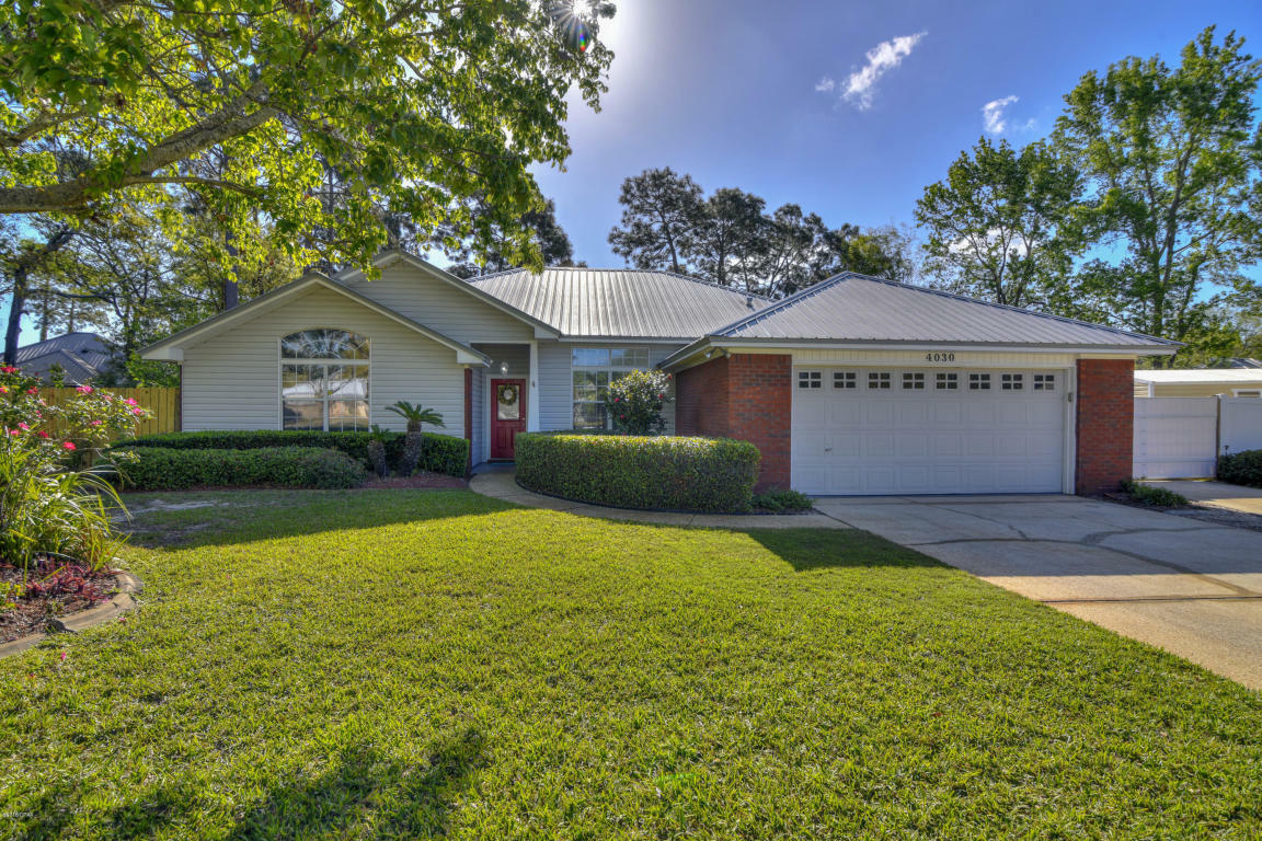 Property Photo: 4030 Mary Louise FL 32405