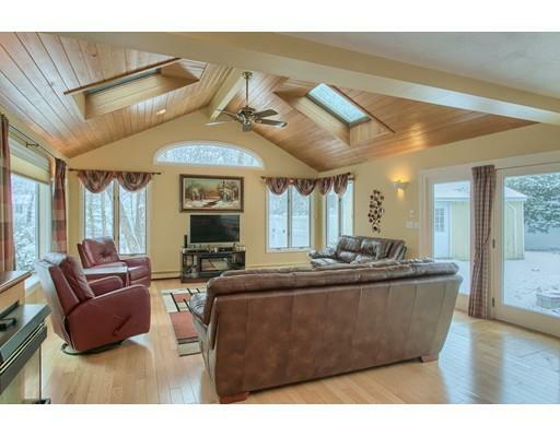 Property Photo: 124 Lowell Rd MA 01886