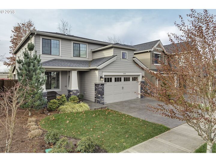 1544 NE Stile Dr  Hillsboro OR 97124 photo