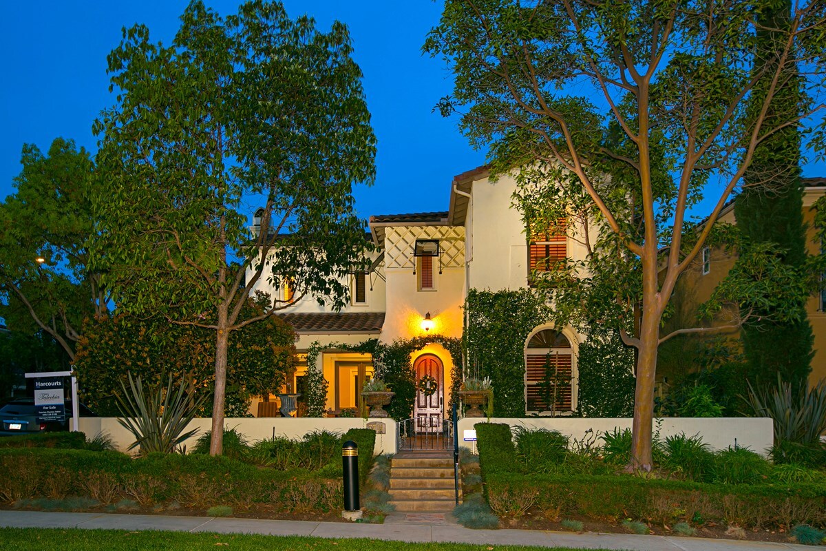 Property Photo: 7724 Sonata Ln CA 92127