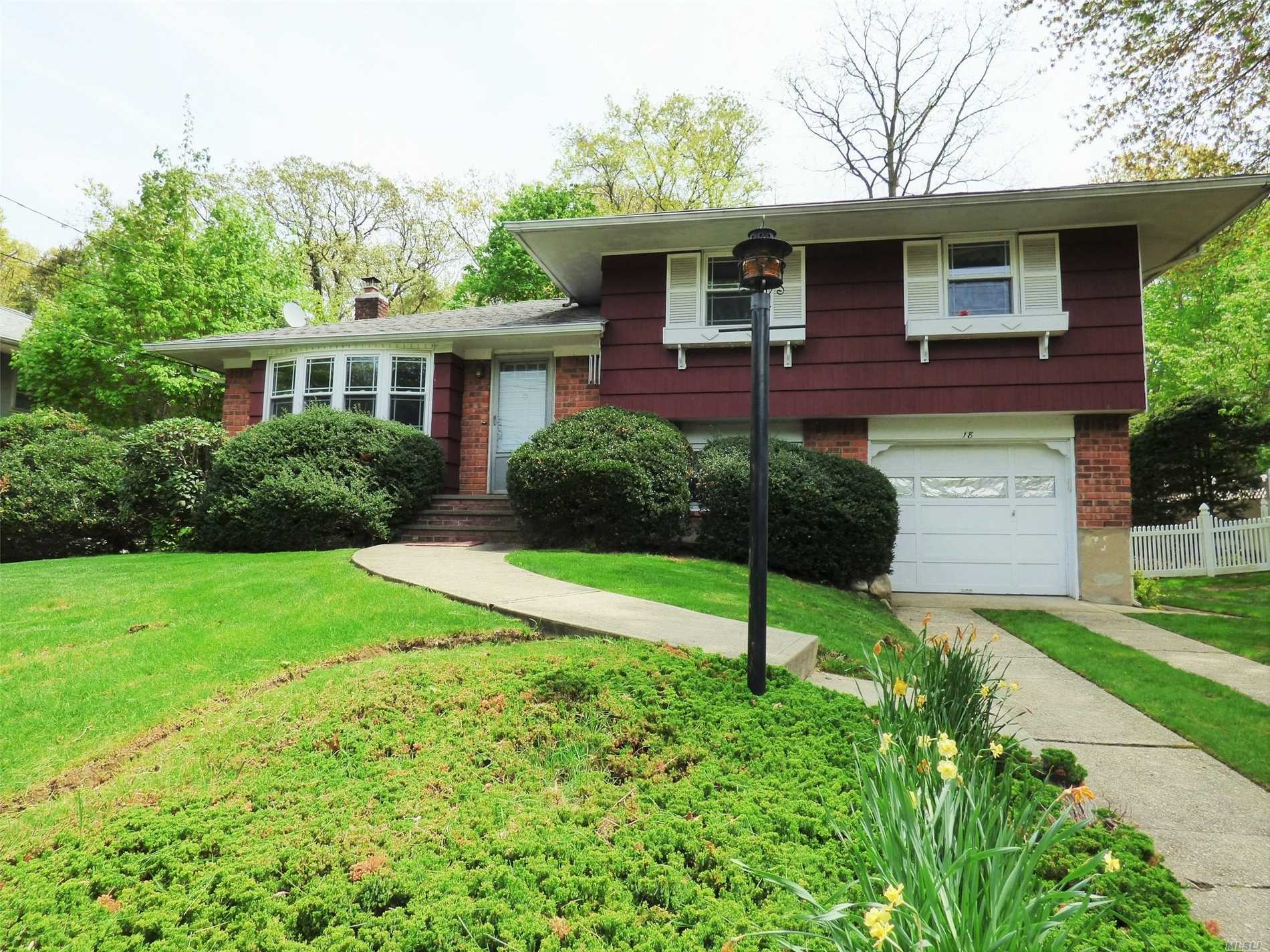 Property Photo:  18 Jameson Court  NY 11731 