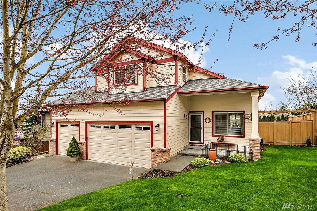 Property Photo:  1116 R St NW  WA 98001 