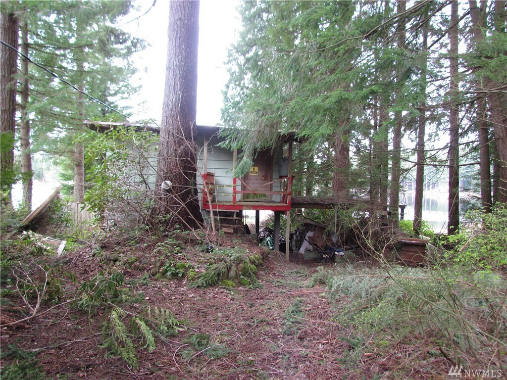 Property Photo:  7833 Lake Alice Rd SE  WA 98024 