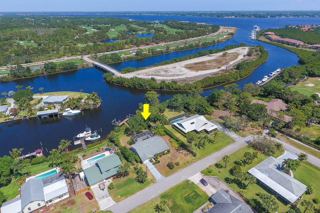 Property Photo: 528 SW Hidden River Avenue FL 34990