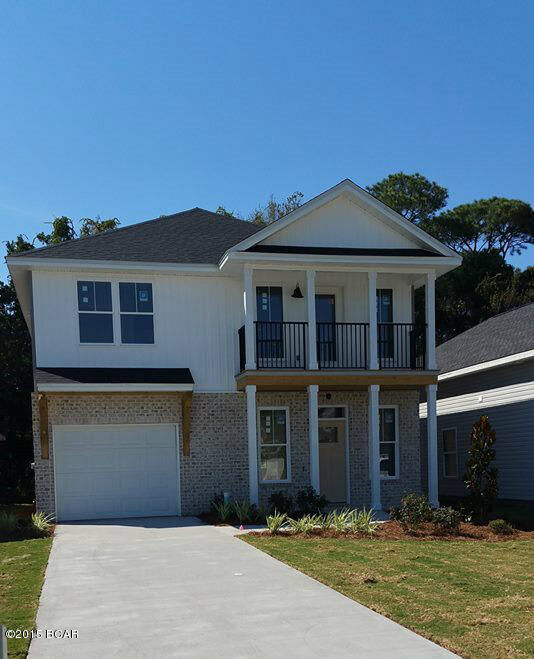 Property Photo: 219 Woodlawn Circle FL 32408