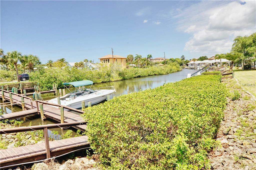 Property Photo:  206 Tina Island Drive 206  FL 34229 