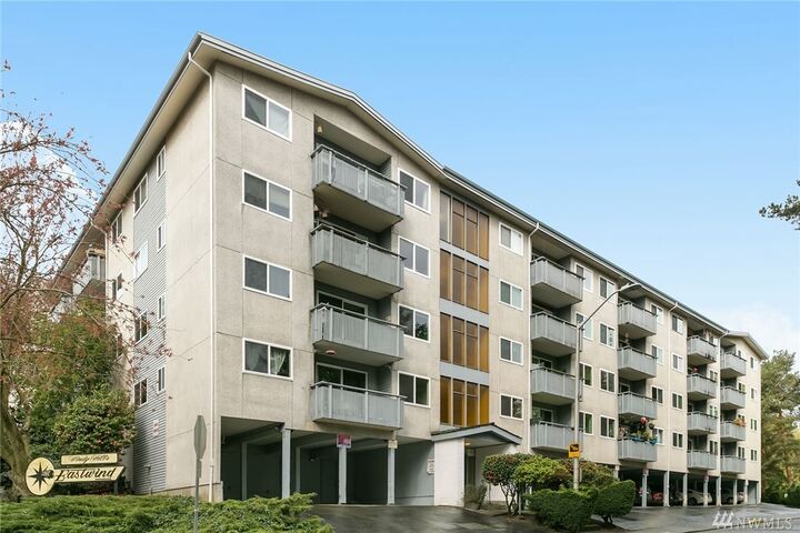 3711 26th Place W 401  Seattle WA 98199 photo