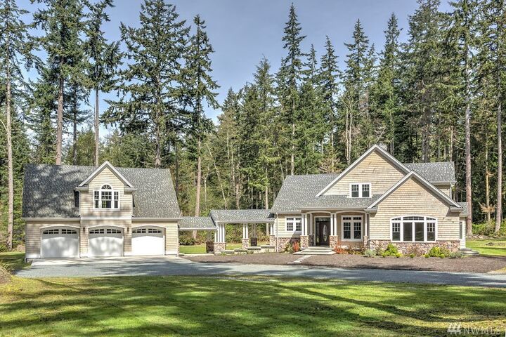 695 Twinview Dr  Greenbank WA 98253 photo