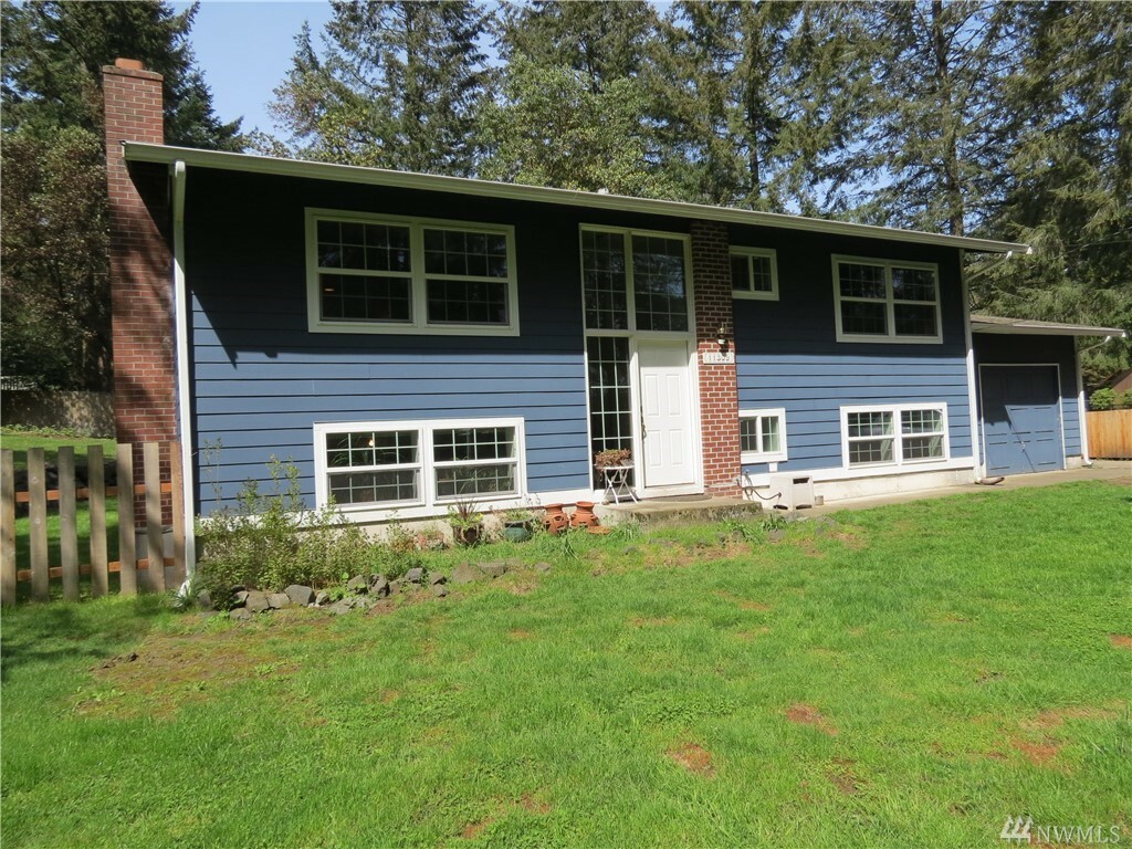 Property Photo:  11309 Farwest Dr SW  WA 98498 