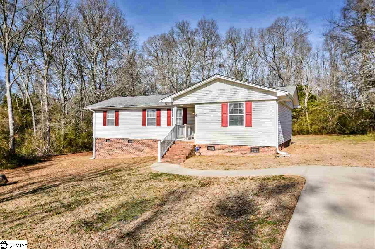 Property Photo: 6 Circle Street SC 29644