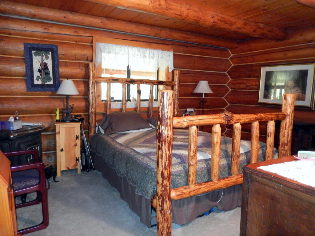 Property Photo:  2111 Dry Creek Rd  WA 99109 