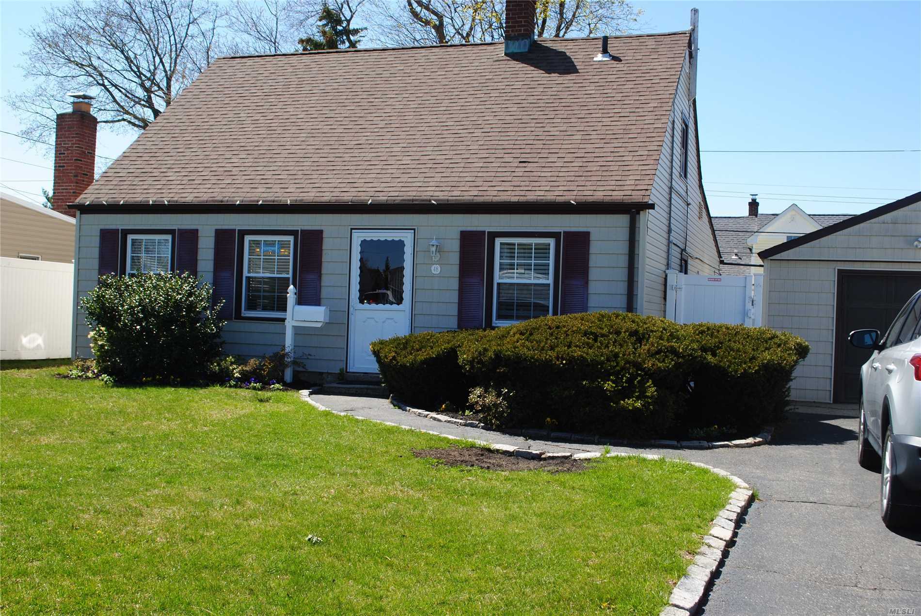 Property Photo:  48 Crabtree Lane  NY 11756 