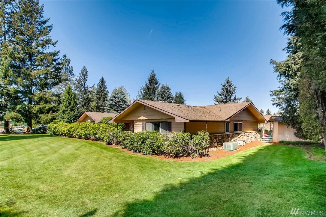 Property Photo:  14506 SE 260th St  WA 98042 