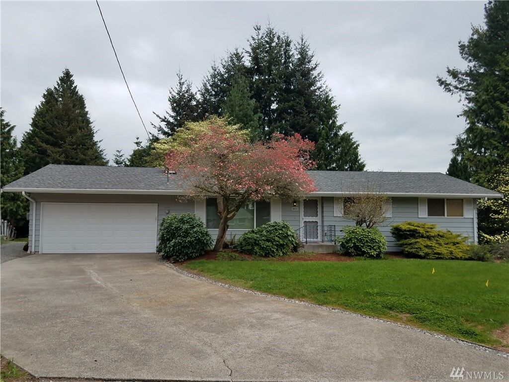 Property Photo:  10511 24th Dr SE  WA 98208 