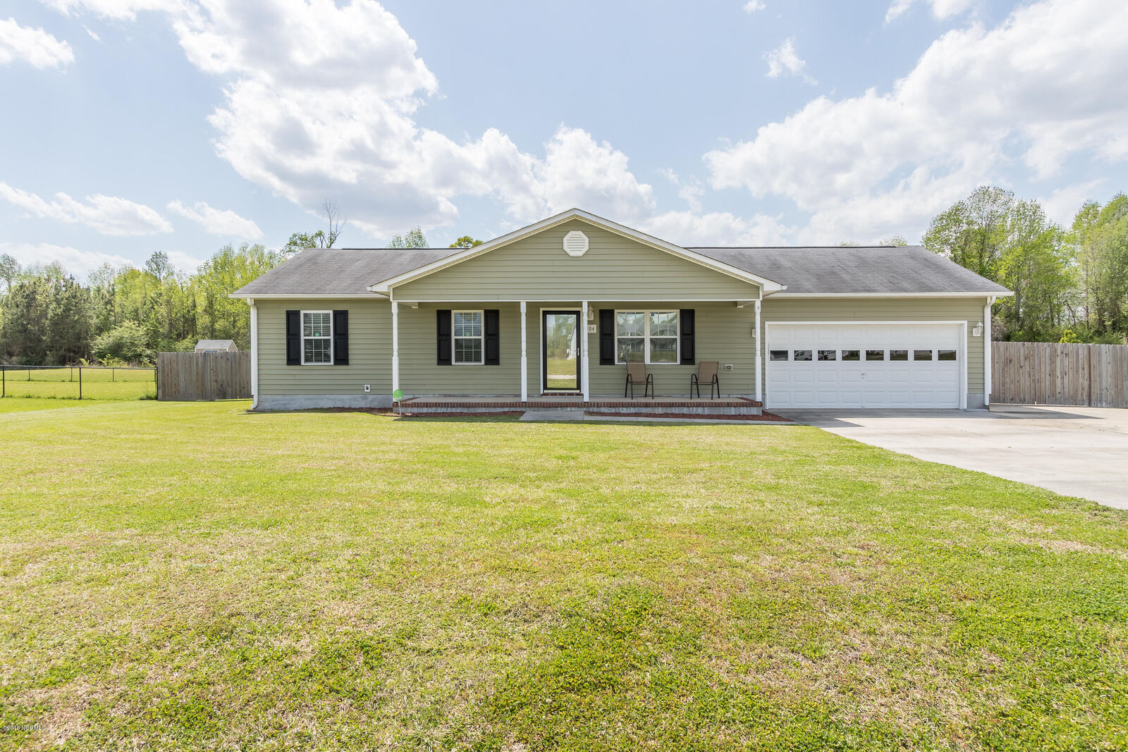 Property Photo:  104 Starkys Creek Court  NC 28555 