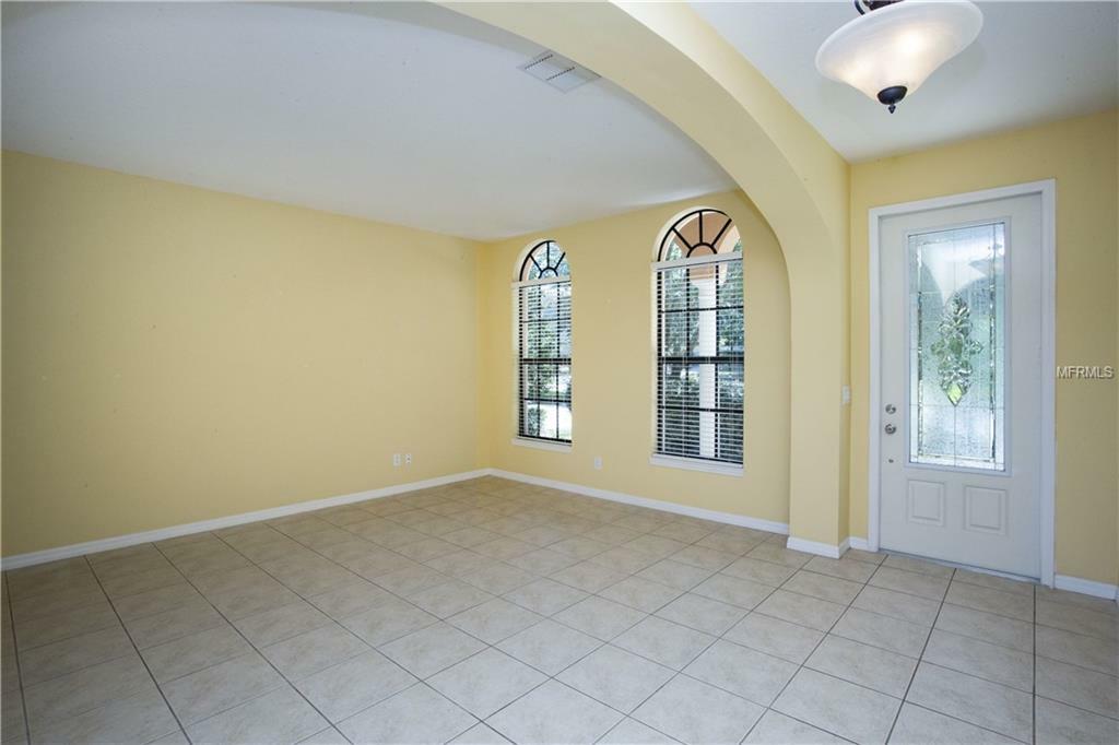 Property Photo:  2010 Abbey Trace Drive  FL 33527 