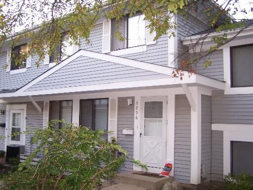 Property Photo: 6256 Gold Circle 6256 IL 60133