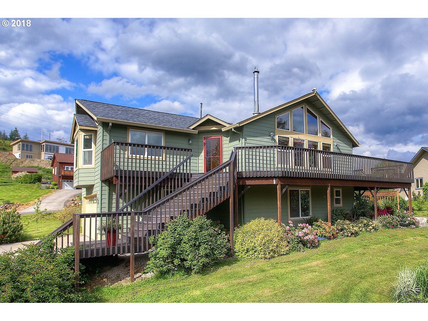 Property Photo:  322 Flint Way  WA 98610 