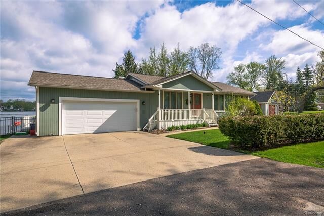 Property Photo:  430 W Grand Traverse  MI 48382 