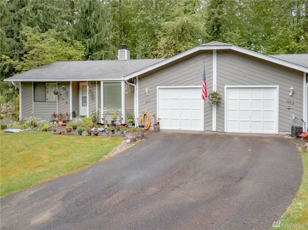 Property Photo:  10511 24th St Ct E  WA 98372 