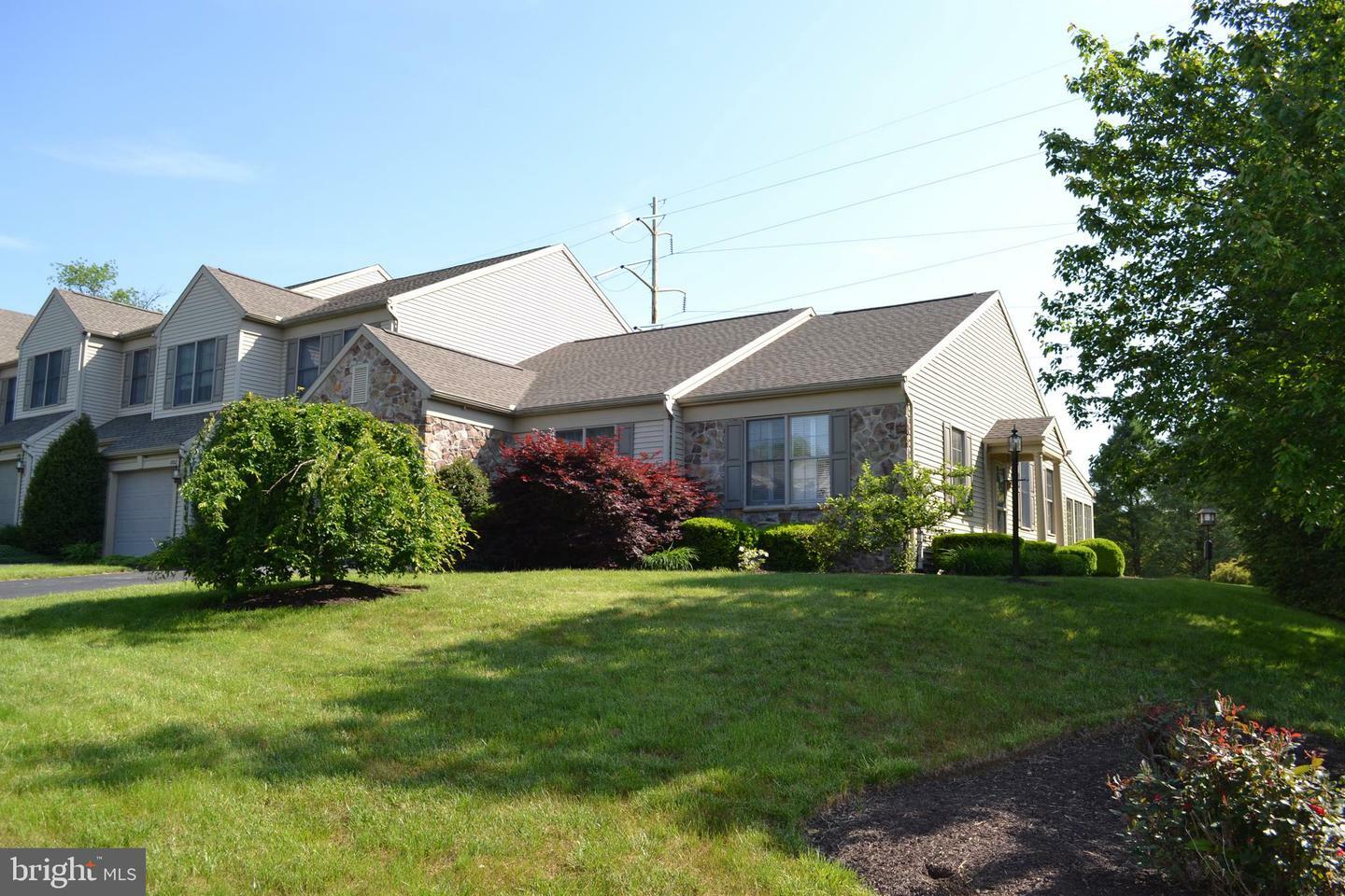 Property Photo: 1000 Havenwood Court PA 17050