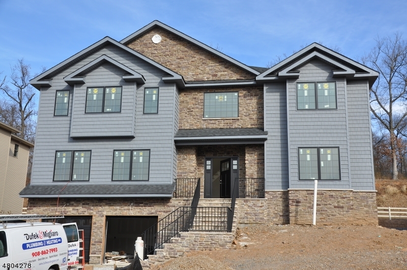Property Photo:  72 Haggerty Dr  NJ 07052 