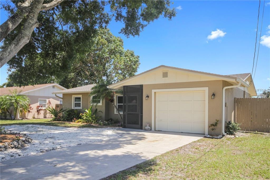 Property Photo: 4726 Parnell Drive FL 34232