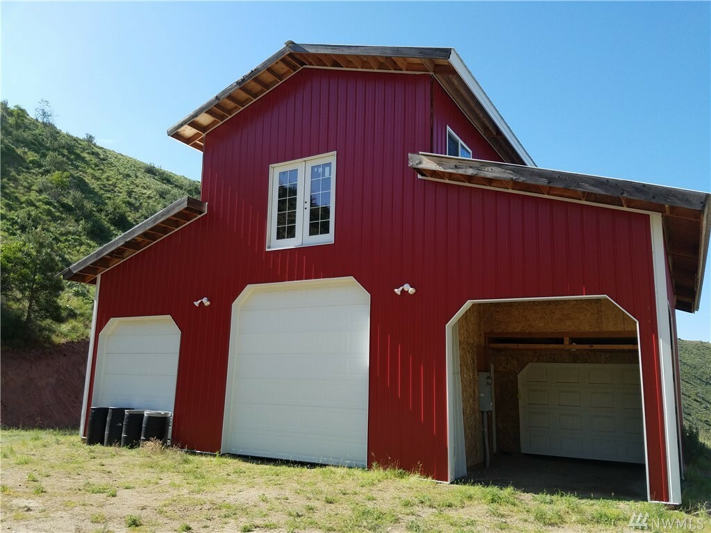 Property Photo:  101 Downey Canyon Rd  WA 98816 