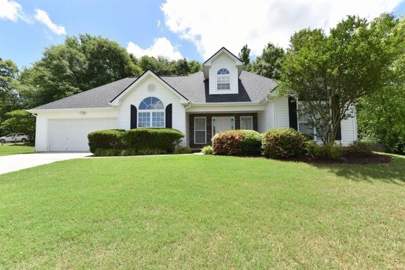 Property Photo: 686 Ansley Court 30680